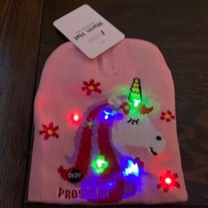 Kids Light Up Unicorn Beanie Hat Pink Warm Winter LED Glow Fun‎